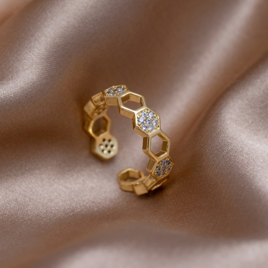 Anillo de Cristales Dorados Mia™
